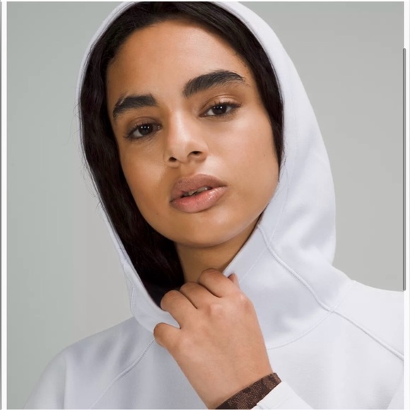 Lululemon -AirWrap Modal Pullover Hoodie in Alpine White (very light grey) - Picture 4 of 5